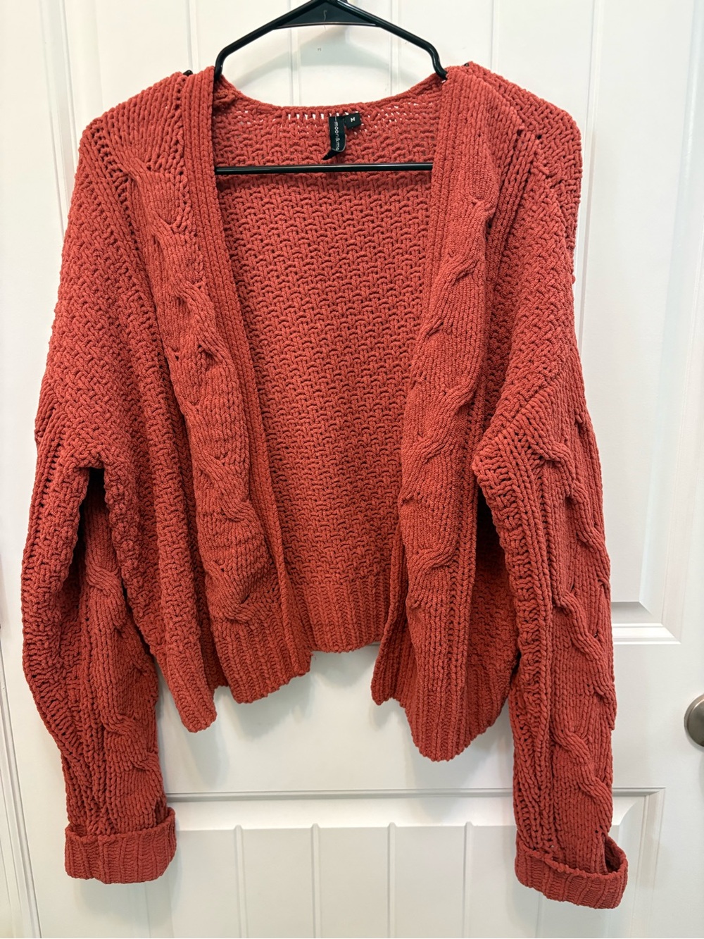 Moon & Madison Rust Cable Knit Open-Front Cardigan. Size Medium